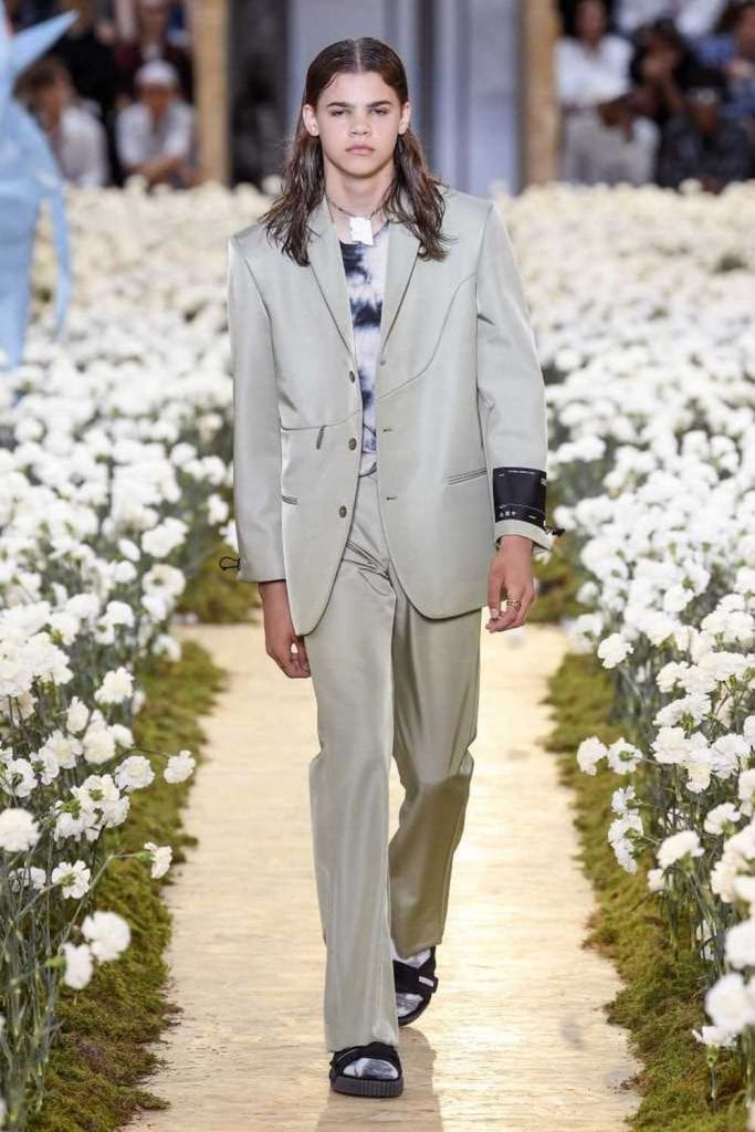 Off-White SS2020 Off-White SS2020 Vanity Teen 虚荣青年 Lifestyle & new faces magazine