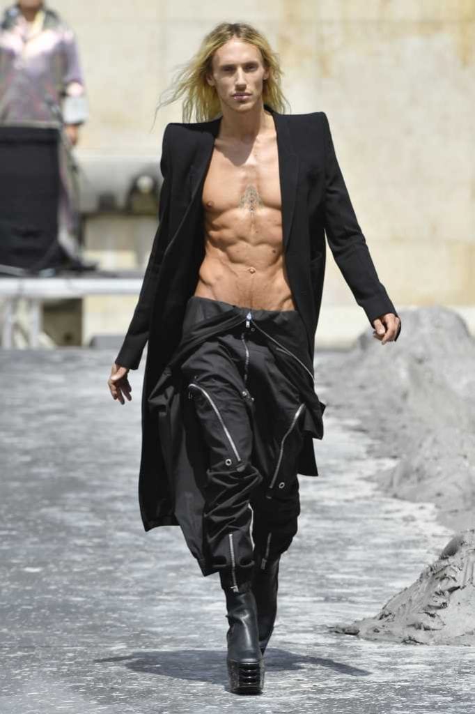 Rick Owens S/S 2020 Rick Owens S/S 2020 Vanity Teen 虚荣青年 Lifestyle & new faces magazine