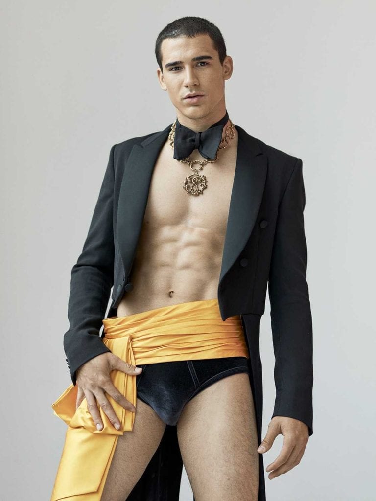 Moschino by Marcus Mam Moschino by Marcus Mam Vanity Teen 虚荣青年