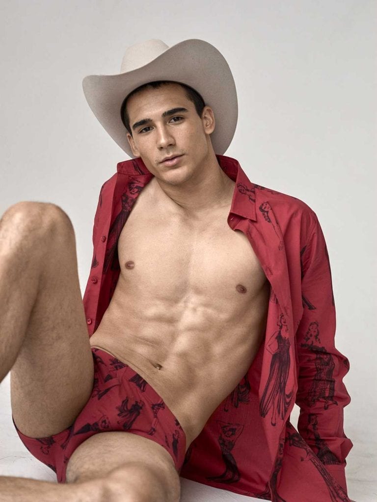 Moschino by Marcus Mam Moschino by Marcus Mam Vanity Teen 虚荣青年