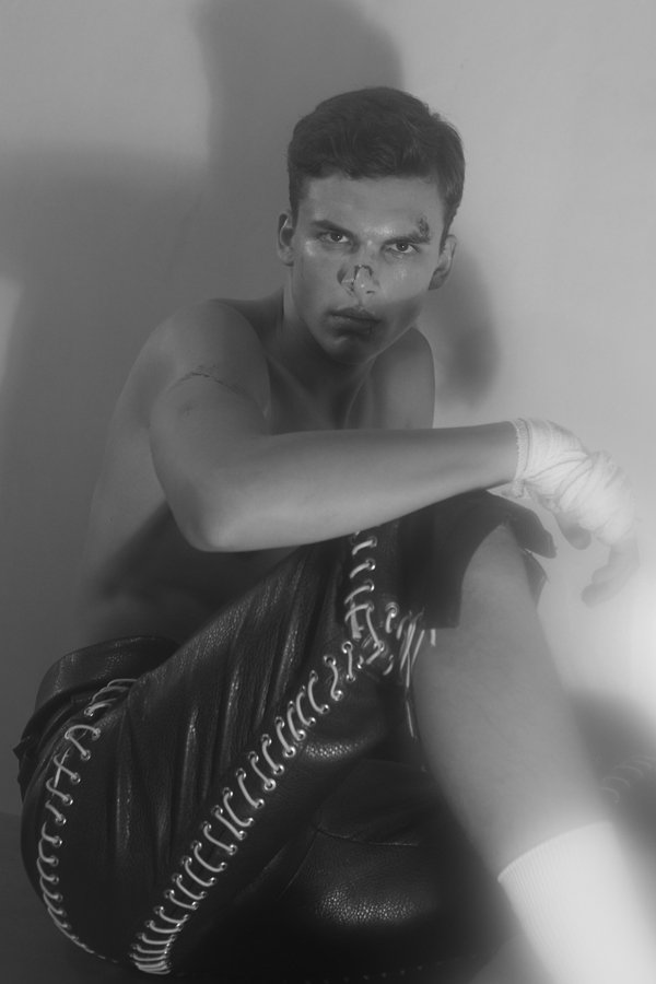 Technical Knockout Technical Knockout Vanity Teen 虚荣青年 Lifestyle & new faces magazine