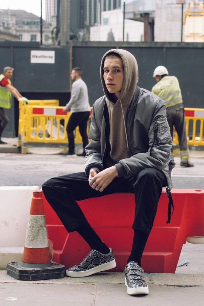 Uniform Experiment F/W2019 Uniform Experiment F/W2019 Vanity Teen 虚荣青年 Lifestyle & new faces magazine