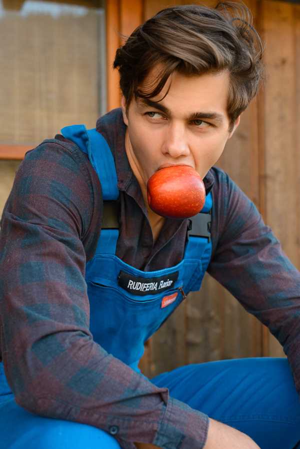 Florian Rudiferia by Walter Summer Florian Rudiferia by Walter Summer Vanity Teen 虚荣青年 Lifestyle & new faces magazine