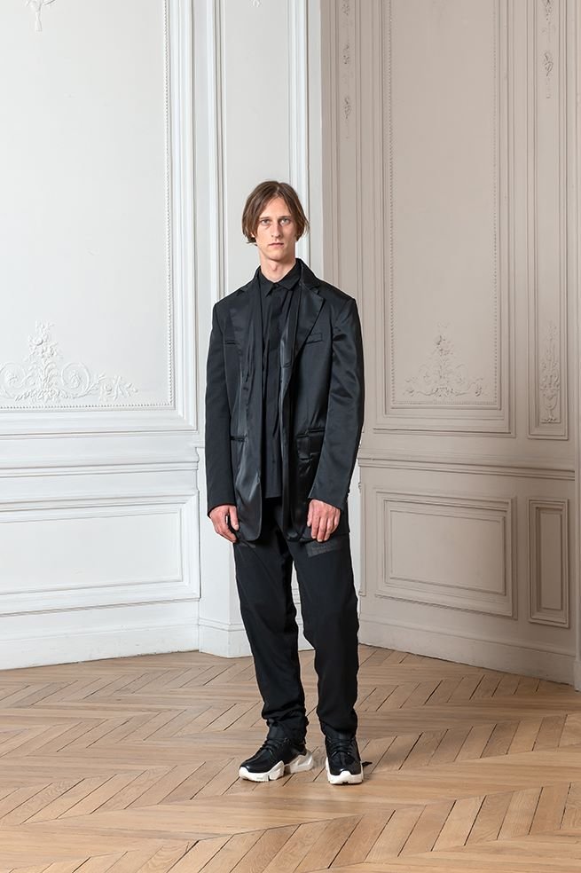 BEN TAVERNITI™ UNRAVEL PROJECT SS2020 BEN TAVERNITI™ UNRAVEL PROJECT SS2020 Vanity Teen 虚荣青年 Lifestyle & new faces magazine