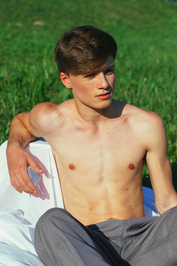 Genaro Bojaryn by Nuno Lopez Genaro Bojaryn by Nuno Lopez Vanity Teen 虚荣青年 Lifestyle & new faces magazine