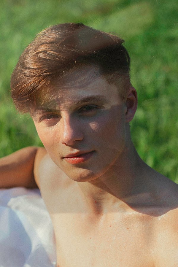 Genaro Bojaryn by Nuno Lopez Genaro Bojaryn by Nuno Lopez Vanity Teen 虚荣青年 Lifestyle & new faces magazine