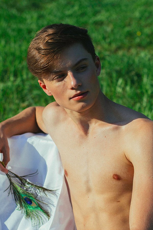 Genaro Bojaryn by Nuno Lopez Genaro Bojaryn by Nuno Lopez Vanity Teen 虚荣青年 Lifestyle & new faces magazine