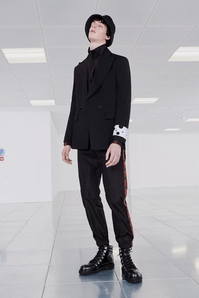 Off-White Pre-Fall 2020 Off-White Pre-Fall 2020 Vanity Teen 虚荣青年 Lifestyle & new faces magazine