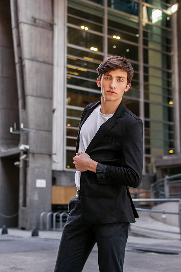 Facundo Alberetti by Nicolas Gomez Facundo Alberetti by Nicolas Gomez Vanity Teen 虚荣青年 Lifestyle & new faces magazine