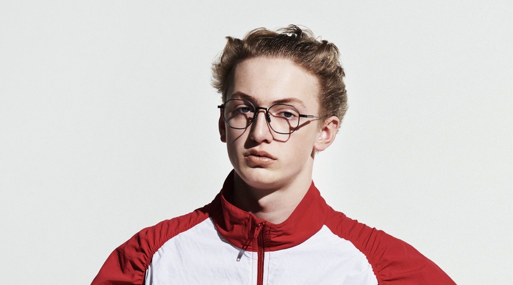 The White Screen 4th Collection The White Screen 4th Collection Vanity Teen 虚荣青年 Lifestyle & new faces magazine