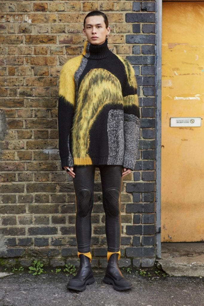 Alexander McQueen FW20 Alexander McQueen FW20 Vanity Teen 虚荣青年 Lifestyle & new faces magazine