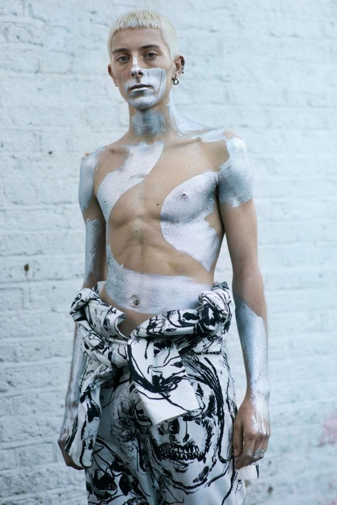 Alexander McQueen FW20 Alexander McQueen FW20 Vanity Teen 虚荣青年 Lifestyle & new faces magazine