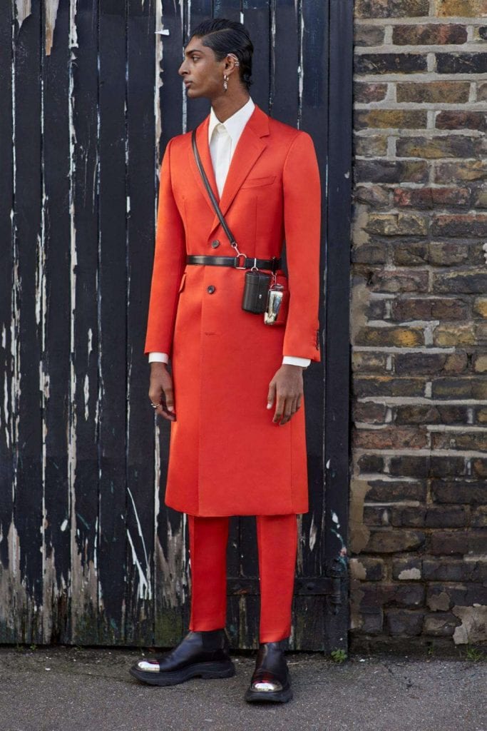 Alexander McQueen FW20 Alexander McQueen FW20 Vanity Teen 虚荣青年 Lifestyle & new faces magazine