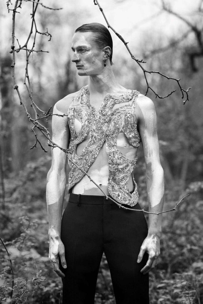 Alexander McQueen FW20 Alexander McQueen FW20 Vanity Teen 虚荣青年 Lifestyle & new faces magazine