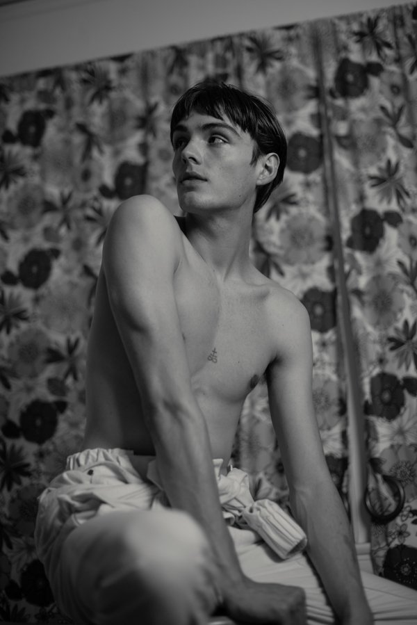 Ellis Davis by Chris Fucile Ellis Davis by Chris Fucile Vanity Teen 虚荣青年 Lifestyle & new faces magazine