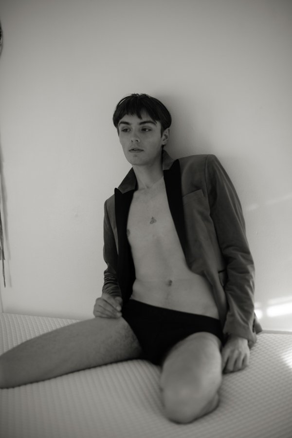 Ellis Davis by Chris Fucile Ellis Davis by Chris Fucile Vanity Teen 虚荣青年 Lifestyle & new faces magazine