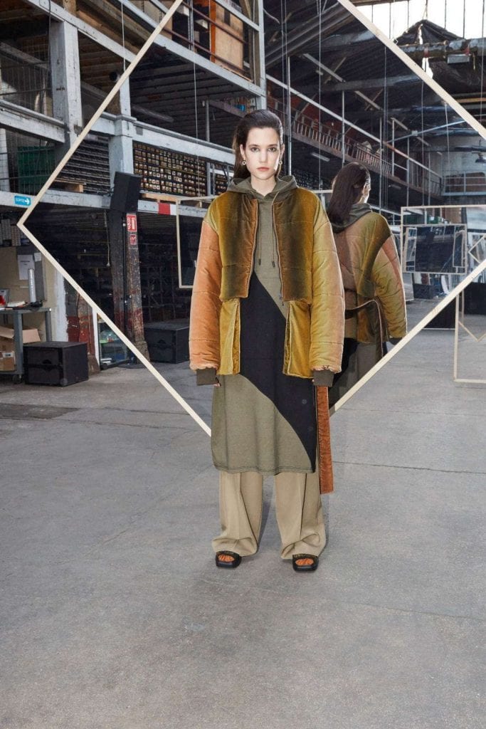 Maison Kitsuné FW20 Vanity Teen 虚荣青年 Lifestyle & new faces magazine Maison Kitsuné FW20 Maison Kitsuné FW20 Vanity Teen 虚荣青年 Lifestyle & new faces magazine