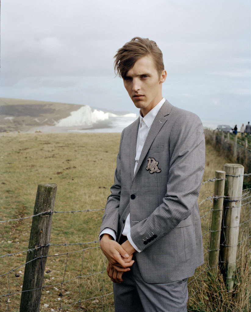 DEGAIA SS20 Vanity Teen 虚荣青年 Lifestyle & new faces magazine DEGAIA SS20 DEGAIA SS20 Vanity Teen 虚荣青年 Lifestyle & new faces magazine