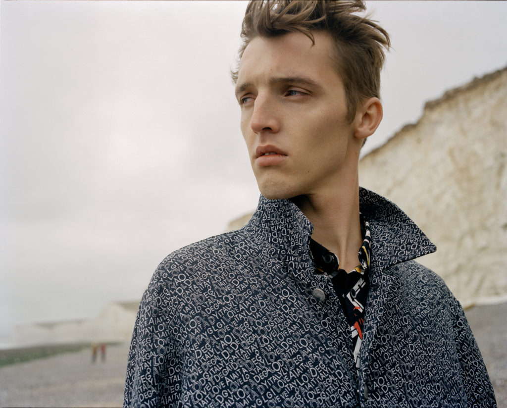 DEGAIA SS20 DEGAIA SS20 Vanity Teen 虚荣青年 Lifestyle & new faces magazine