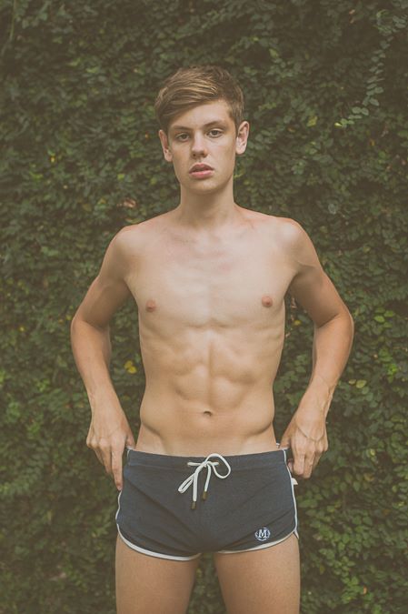 Artur Limberger by Beto Urbano Artur Limberger by Beto Urbano Vanity Teen 虚荣青年 Lifestyle & new faces magazine