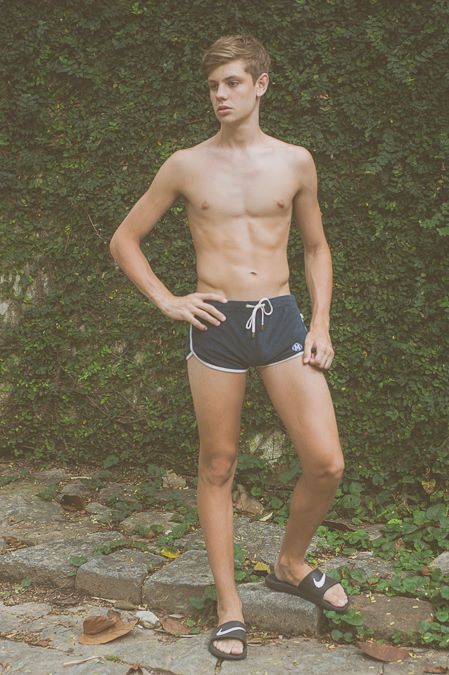 Artur Limberger by Beto Urbano Artur Limberger by Beto Urbano Vanity Teen 虚荣青年 Lifestyle & new faces magazine