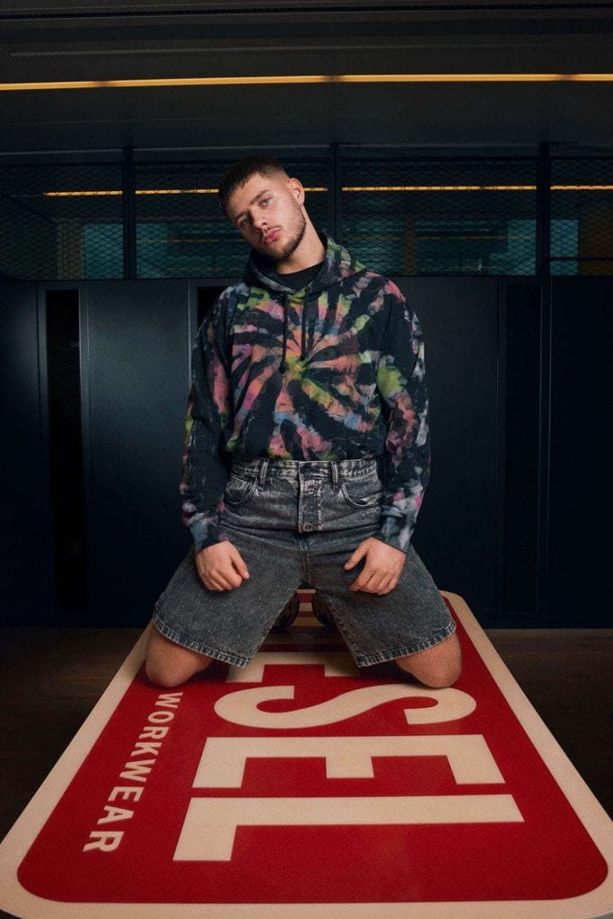 SS20 DIESEL SS20 DIESEL Vanity Teen 虚荣青年 Lifestyle & new faces magazine