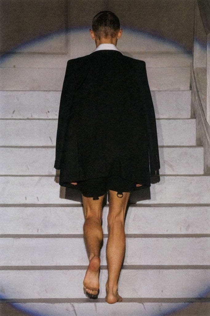 FW 20 DRESSEDUNDRESSED Runway FW 20 DRESSEDUNDRESSED Runway Vanity Teen 虚荣青年 Lifestyle & new faces magazine