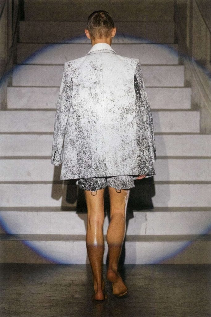 FW 20 DRESSEDUNDRESSED Runway FW 20 DRESSEDUNDRESSED Runway Vanity Teen 虚荣青年 Lifestyle & new faces magazine