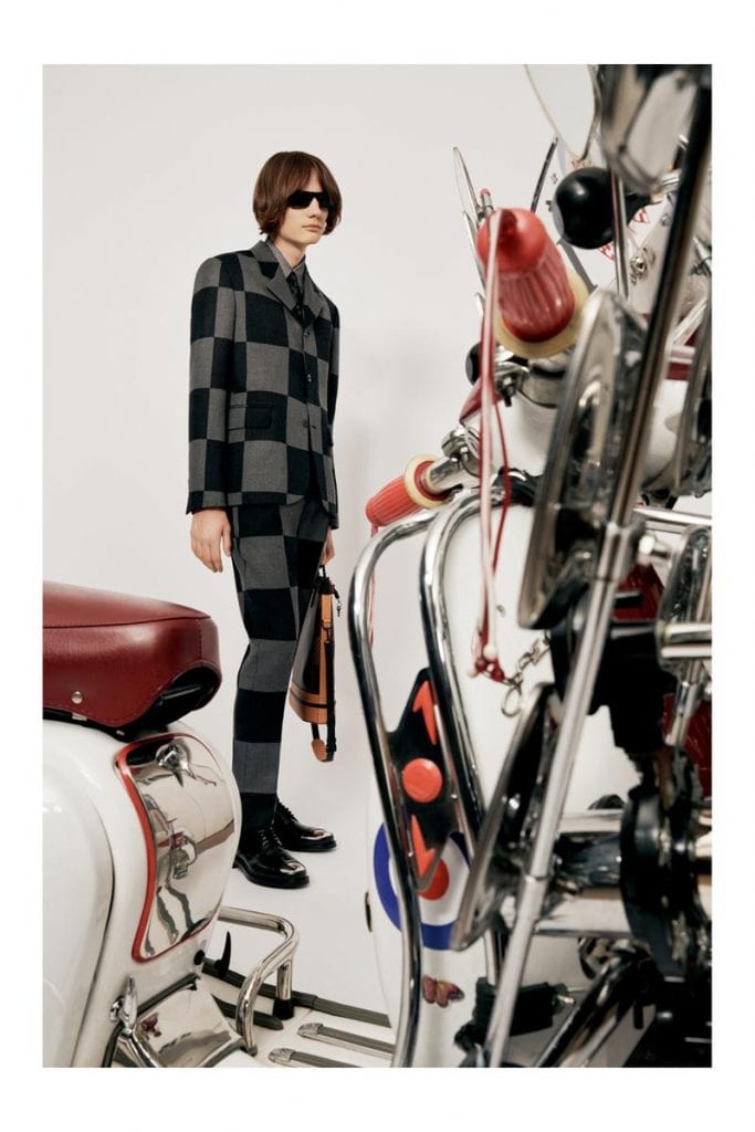 Louis Vuitton LV2 Virgil Abloh x Nigo Louis Vuitton LV2 Virgil Abloh x Nigo Vanity Teen 虚荣青年 Lifestyle & new faces magazine