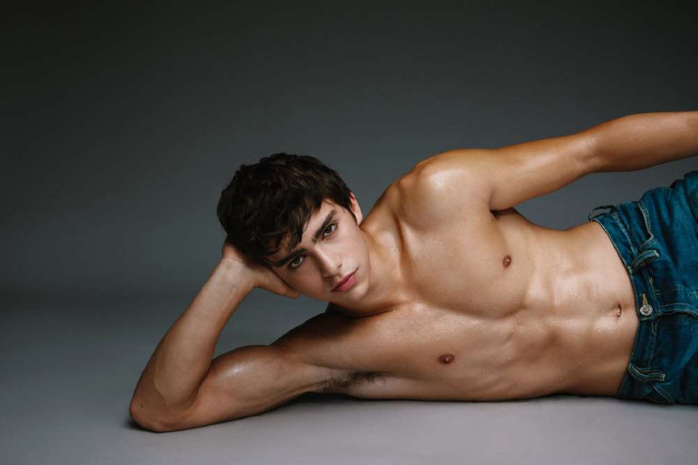 Vanity Teen EXCLUSIVE: Ron Levi by Almog Gabay Vanity Teen EXCLUSIVE: Ron Levi by Almog Gabay Vanity Teen 虚荣青年 Lifestyle & new faces magazine