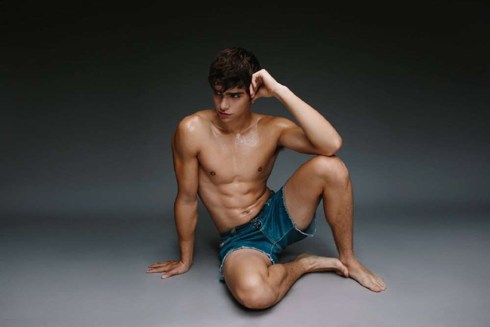 Vanity Teen EXCLUSIVE: Ron Levi by Almog Gabay Vanity Teen EXCLUSIVE: Ron Levi by Almog Gabay Vanity Teen 虚荣青年 Lifestyle & new faces magazine