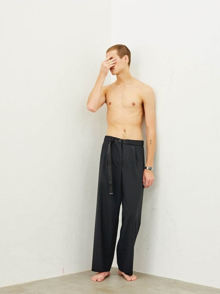 SS20 ATELIER BÉTON Collection SS20 ATELIER BÉTON Collection Vanity Teen 虚荣青年