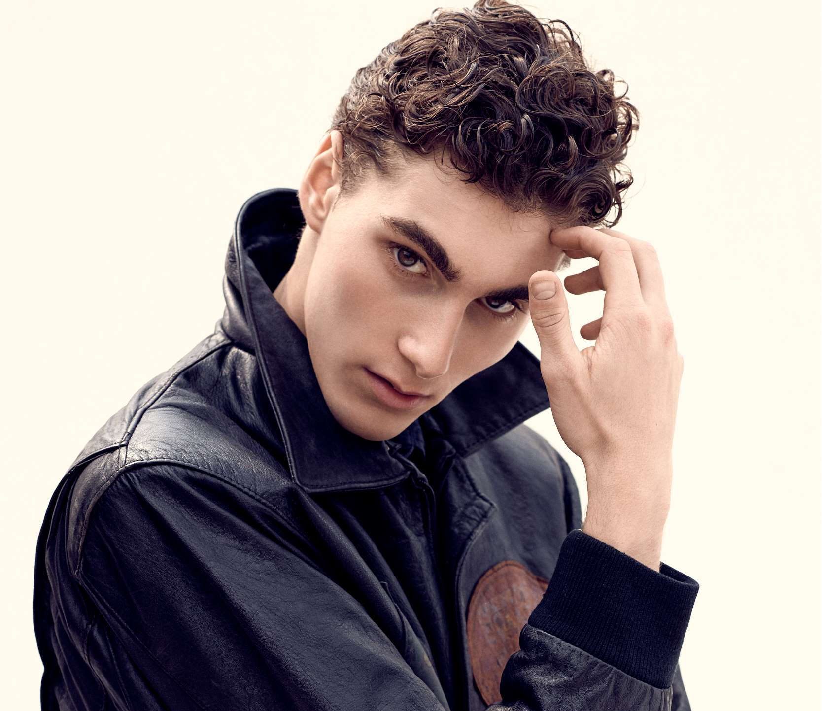 Vanity Teen EXCLUSIVE: Self Poetry by Edward Tran Vanity Teen EXCLUSIVE: Self Poetry by Edward Tran Vanity Teen 虚荣青年 Lifestyle & new faces magazine