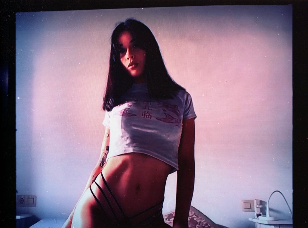 La Zowi Webcam Chat + Photo Series La Zowi Webcam Chat + Photo Series Vanity Teen 虚荣青年 Lifestyle & new faces magazine