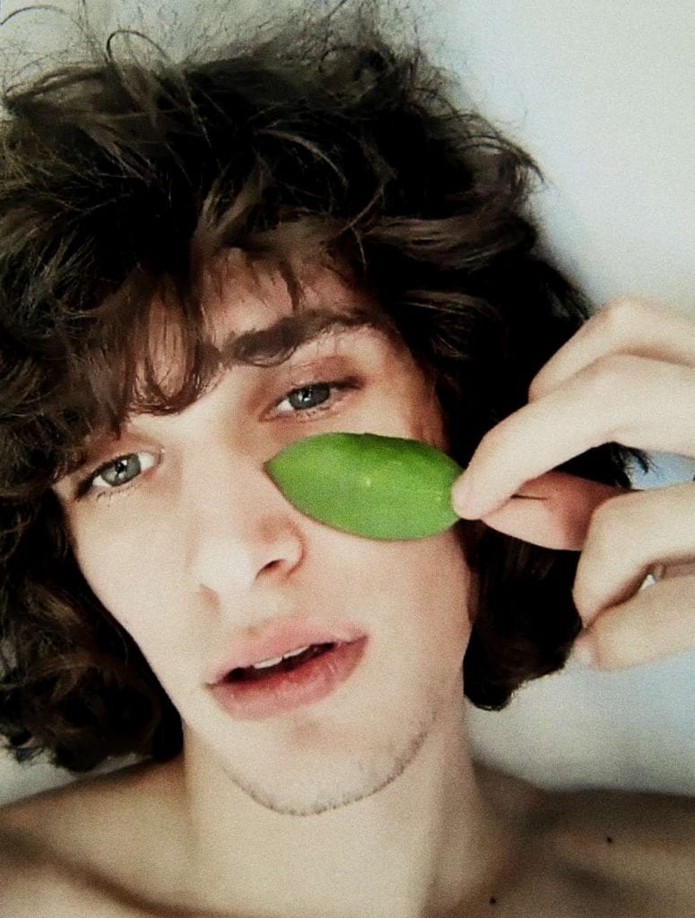 Vanity Teen EXCLUSIVE: 'Pibe at home' with Ramiro Valdes by Vicente Mosto Vanity Teen EXCLUSIVE: 'Pibe at home' with Ramiro Valdes by Vicente Mosto Vanity Teen 虚荣青年 Lifestyle & new faces magazine