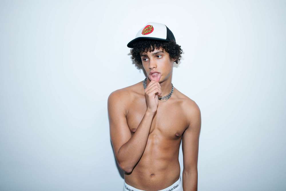 Vanity Teen EXCLUSIVE: William Ernult by Matthieu Dortomb Vanity Teen EXCLUSIVE: William Ernult by Matthieu Dortomb Vanity Teen 虚荣青年 Lifestyle & new faces magazine