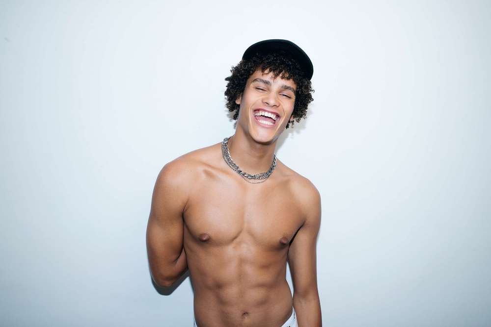 Vanity Teen EXCLUSIVE: William Ernult by Matthieu Dortomb Vanity Teen EXCLUSIVE: William Ernult by Matthieu Dortomb Vanity Teen 虚荣青年 Lifestyle & new faces magazine