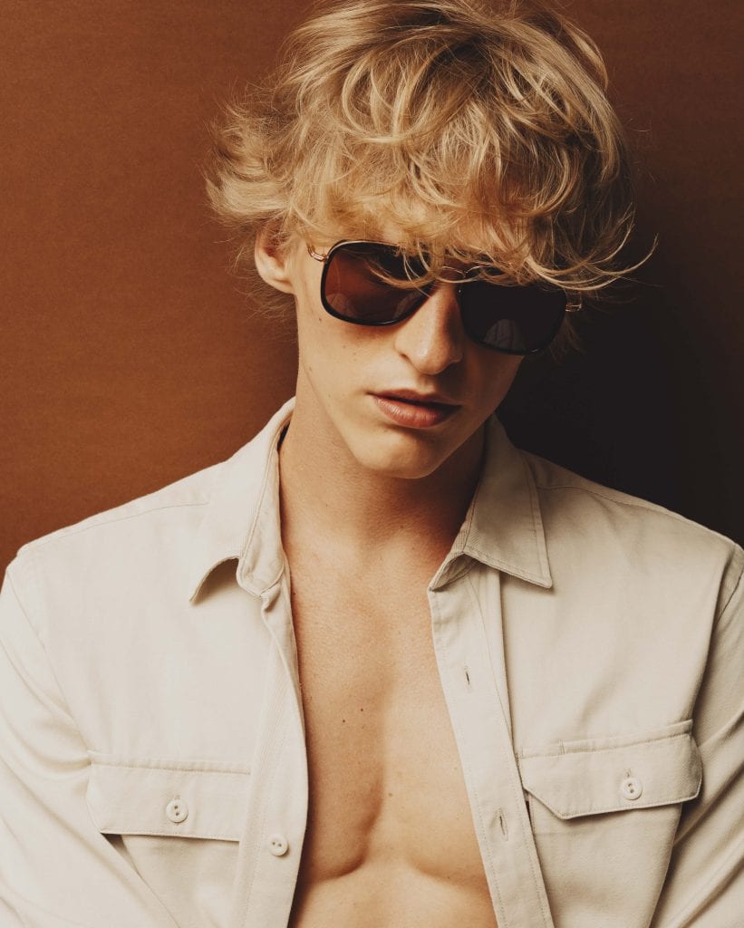 In the FACE of summer by Piotr Porebsky In the FACE of summer by Piotr Porebsky Vanity Teen 虚荣青年 Lifestyle & new faces magazine