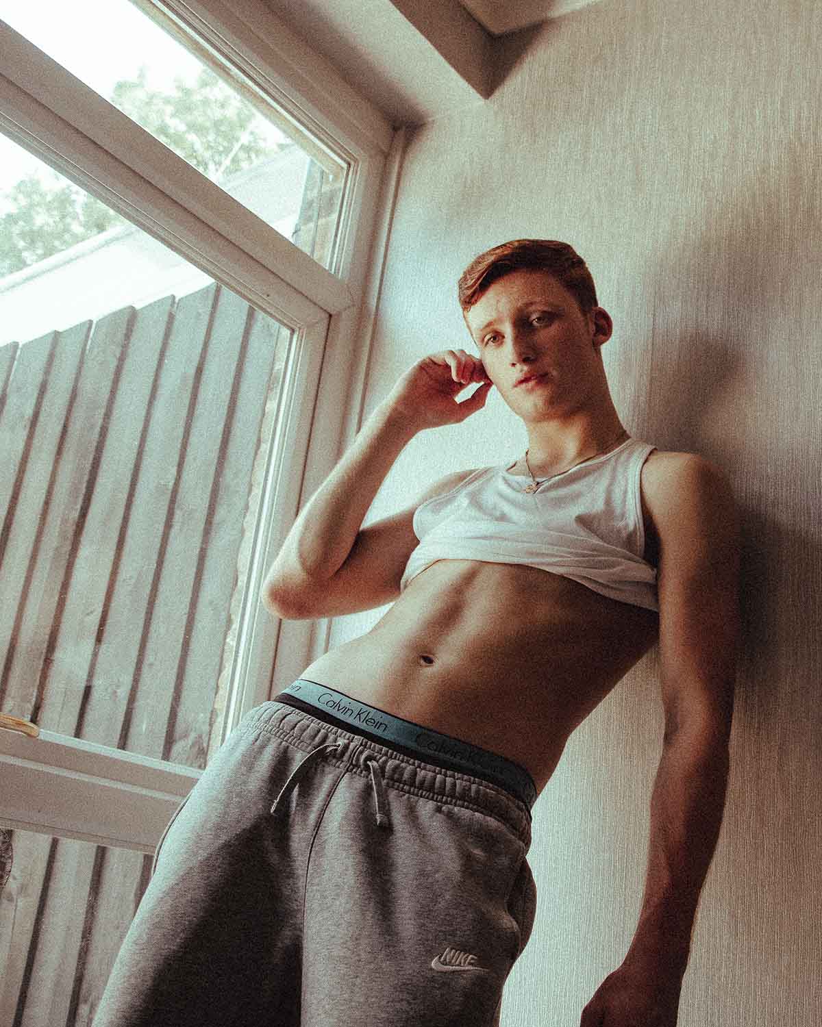 Quaran-Teen by Klara Fowler Quaran-Teen by Klara Fowler Vanity Teen 虚荣青年 Lifestyle & new faces magazine