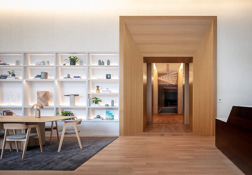 MIRA tower designed by Studio Gang welcomes its first residents MIRA tower designed by Studio Gang welcomes its first residents Vanity Teen 虚荣青年 Lifestyle & new faces magazine
