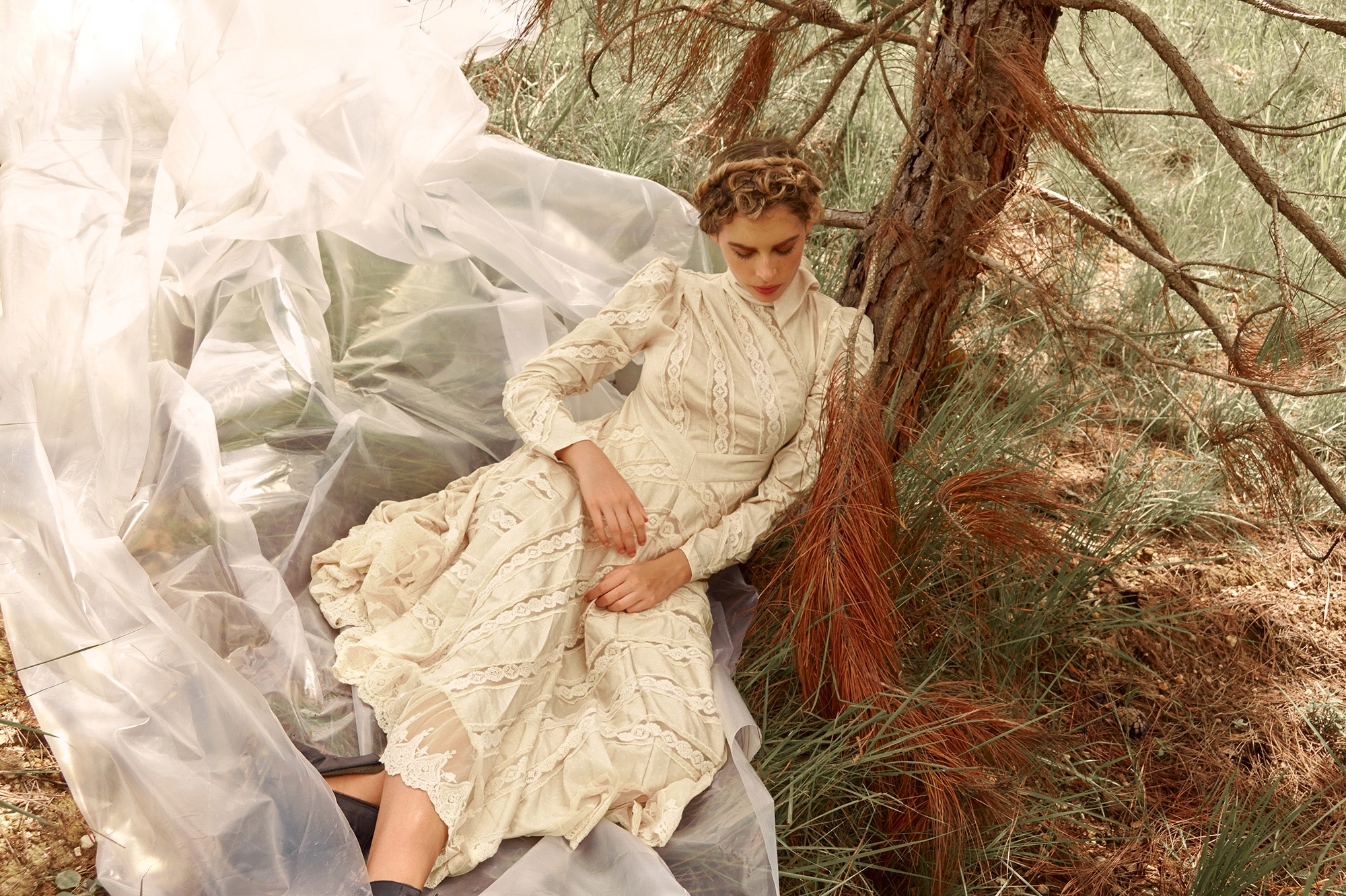BUCOLIC POINT by David Bravo and Alenadro Arrias BUCOLIC POINT by David Bravo and Alenadro Arrias Vanity Teen 虚荣青年