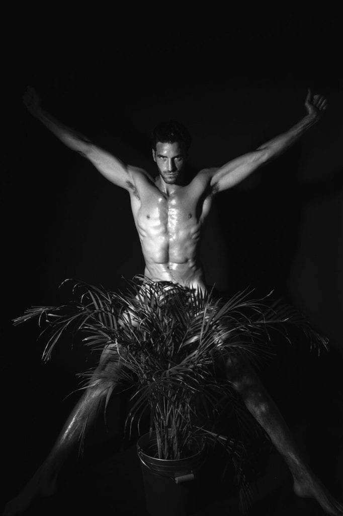 Stéfanie Renoma: "For me, the soul has no gender" Stéfanie Renoma: "For me, the soul has no gender" Vanity Teen 虚荣青年 Lifestyle & new faces magazine