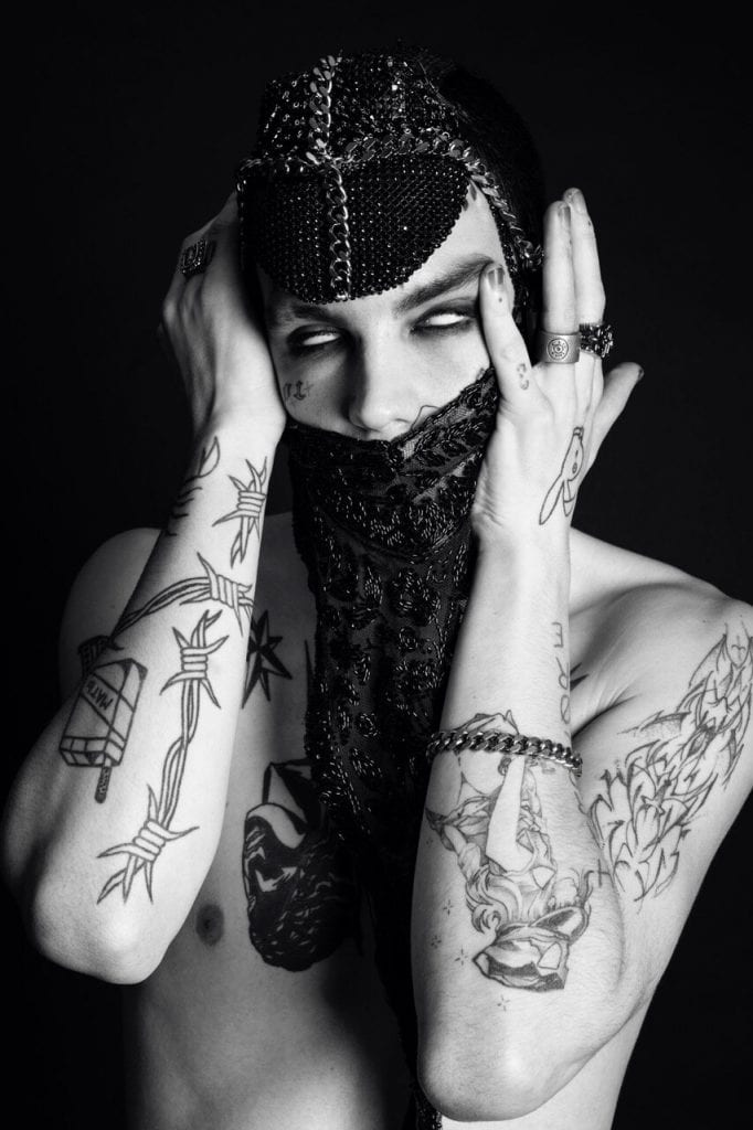 Stéfanie Renoma: "For me, the soul has no gender" Stéfanie Renoma: "For me, the soul has no gender" Vanity Teen 虚荣青年 Lifestyle & new faces magazine