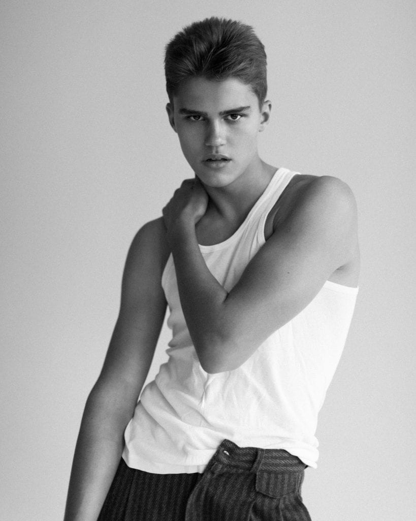 Rom Birsan by Helena Tarabara Vanity Teen 虚荣青年 Lifestyle & new faces magazine Rom Birsan by Helena Tarabara Rom Birsan by Helena Tarabara Vanity Teen 虚荣青年 Lifestyle & new faces magazine