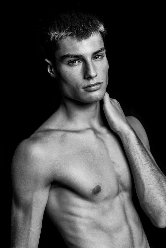 Aaron Pellegrino by Nicolás Dolotowicz Vanity Teen 虚荣青年 Lifestyle & new faces magazine Aaron Pellegrino by Nicolás Dolotowicz Aaron Pellegrino by Nicolás Dolotowicz Vanity Teen 虚荣青年 Lifestyle & new faces magazine