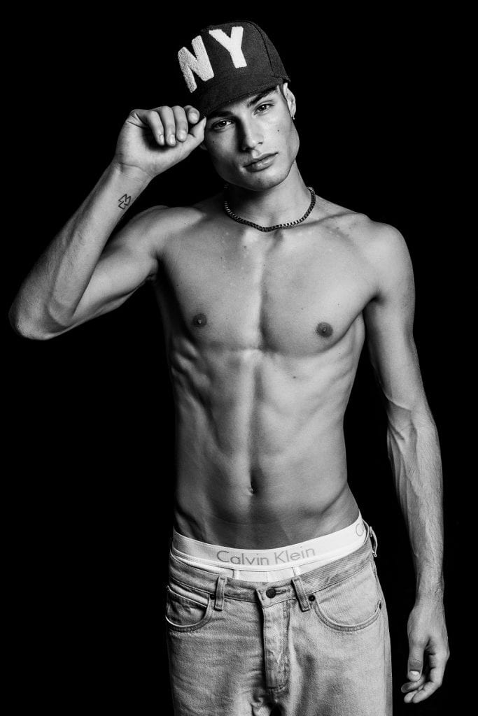 Aaron Pellegrino by Nicolás Dolotowicz Vanity Teen 虚荣青年 Lifestyle & new faces magazine Aaron Pellegrino by Nicolás Dolotowicz Aaron Pellegrino by Nicolás Dolotowicz Vanity Teen 虚荣青年 Lifestyle & new faces magazine