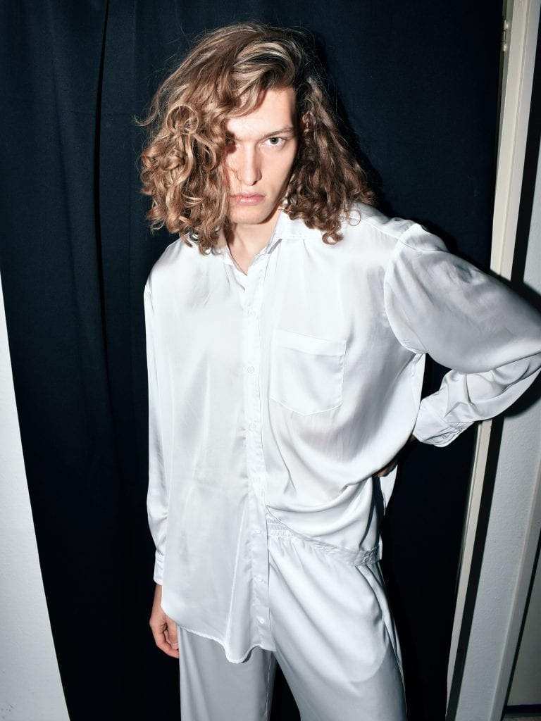 ELEVEN TEN STUDIO – AMITY: LOUNGEWEAR SOLUTIONS ELEVEN TEN STUDIO – AMITY: LOUNGEWEAR SOLUTIONS Vanity Teen 虚荣青年