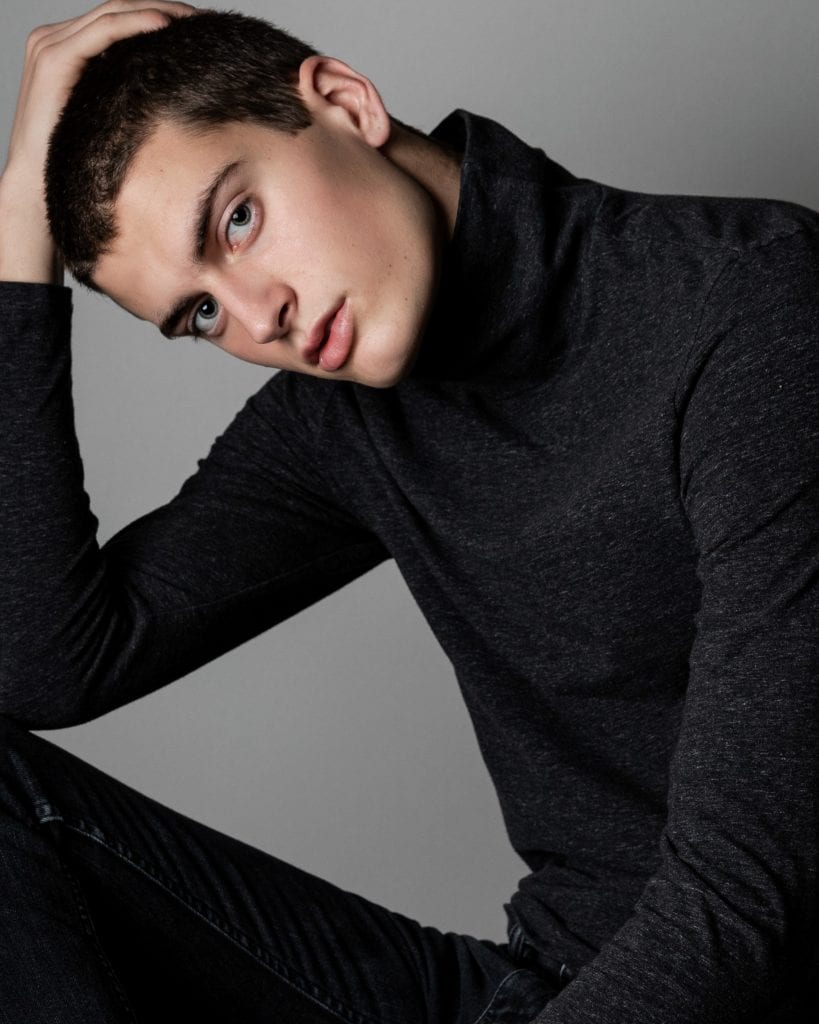 Frankie Lucarelli by Eduardo Fermín Frankie Lucarelli by Eduardo Fermín Vanity Teen 虚荣青年