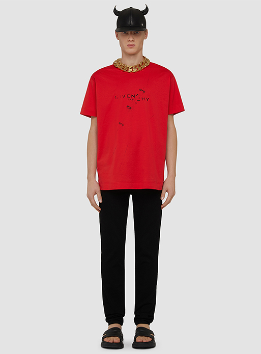 Givenchy Capsule Collection: Teaser by Matthew M. Williams Givenchy Capsule Collection: Teaser by Matthew M. Williams Vanity Teen 虚荣青年 Lifestyle & new faces magazine