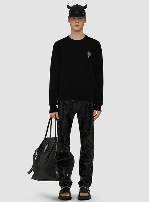 Givenchy Capsule Collection: Teaser by Matthew M. Williams Givenchy Capsule Collection: Teaser by Matthew M. Williams Vanity Teen 虚荣青年 Lifestyle & new faces magazine